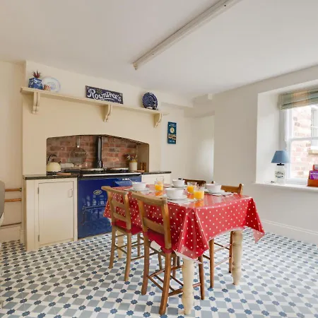 Holiday home Pantile