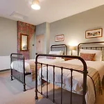 Holiday home 2 Bed In Oc-y110