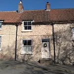 Holiday home 2 Bed In Oc-y110 *