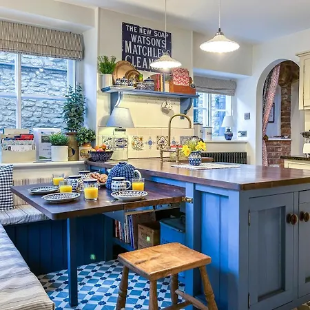 2 Bed In Pickering Oc-Y110