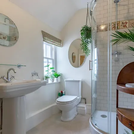 2 Bed In Pickering Oc-Y110 Сasa de vacaciones Pickering